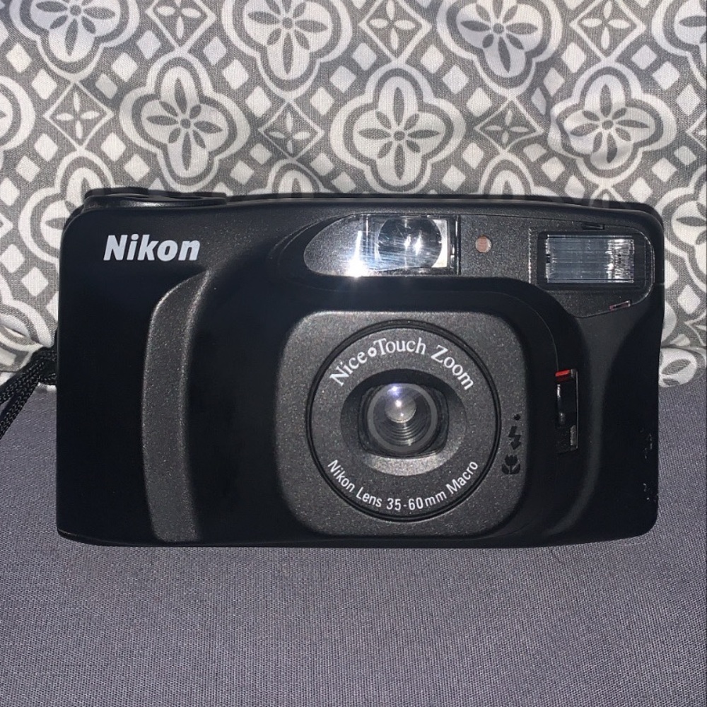 Nikon NiceTouchZoom 35mm Point & Shoot Film Camera